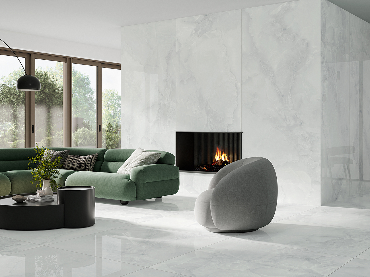 Luxury bathroom with marble-effect porcelain tiles