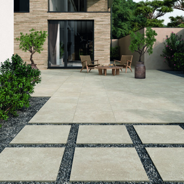 Swimming pool area with anti-slip porcelain tiles